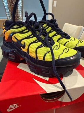 Nike Air Max Plus (PS) kids size 11c